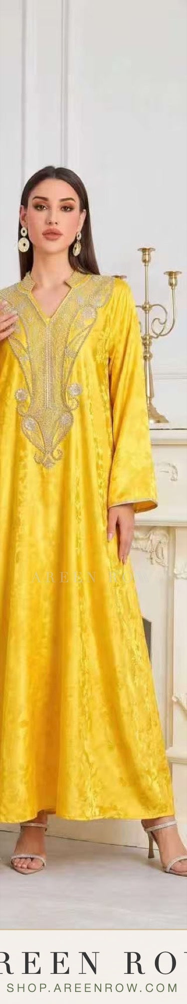 Yasmin Embroidered Jalabiya